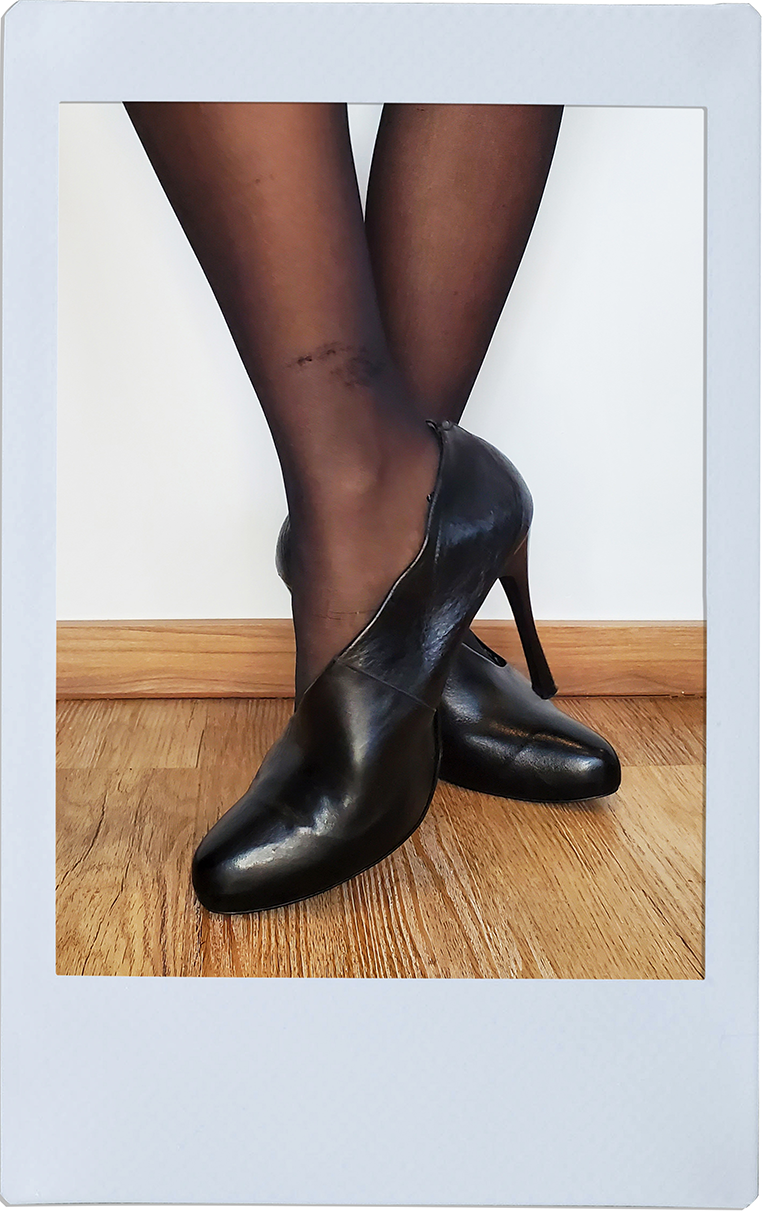 Black Stiletto Heels - Velika
