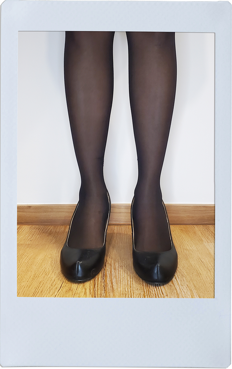 Black High Heels - Dorothy Gaynor