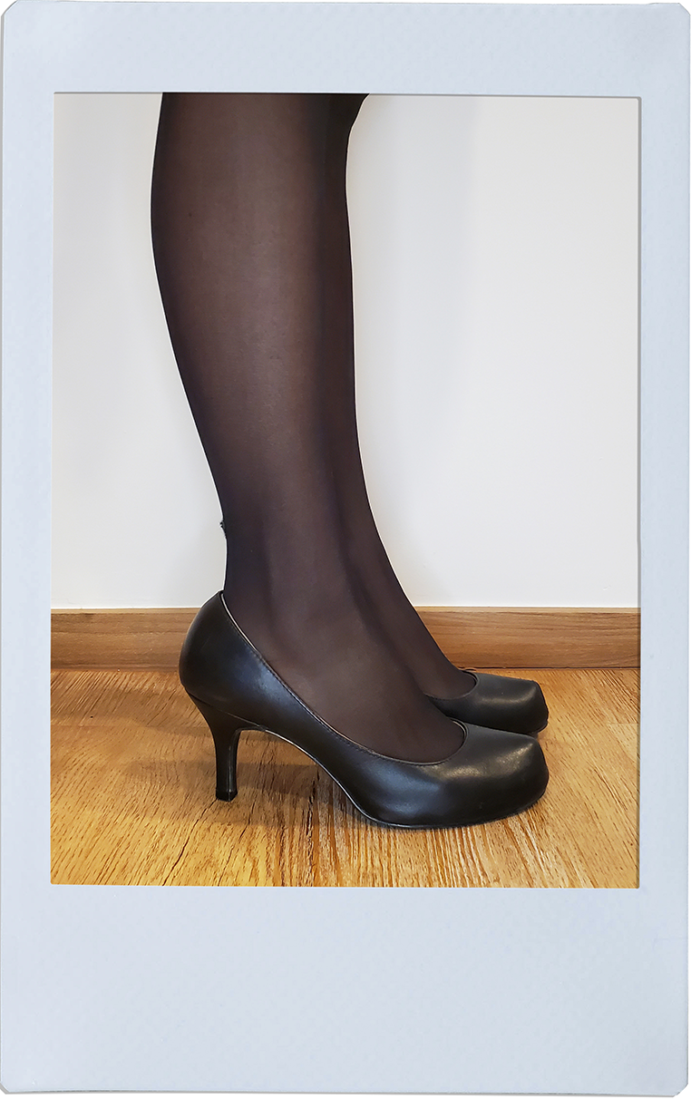 Black High Heels - Dorothy Gaynor