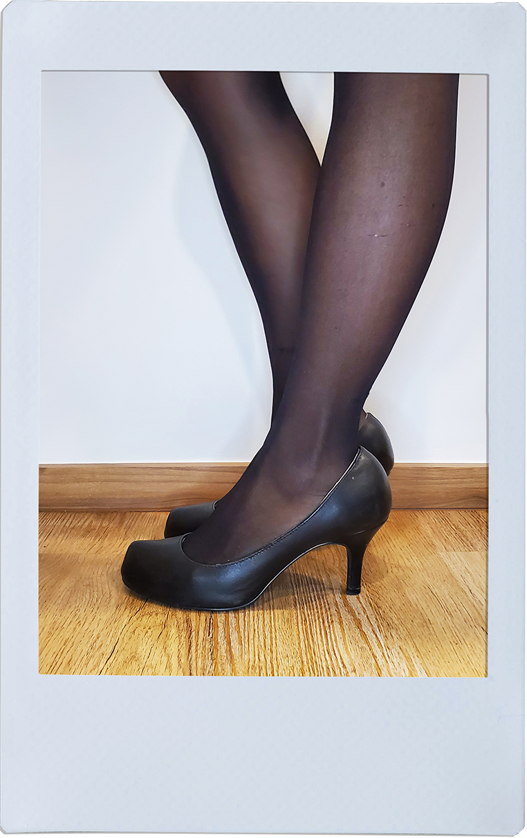 Black High Heels - Dorothy Gaynor